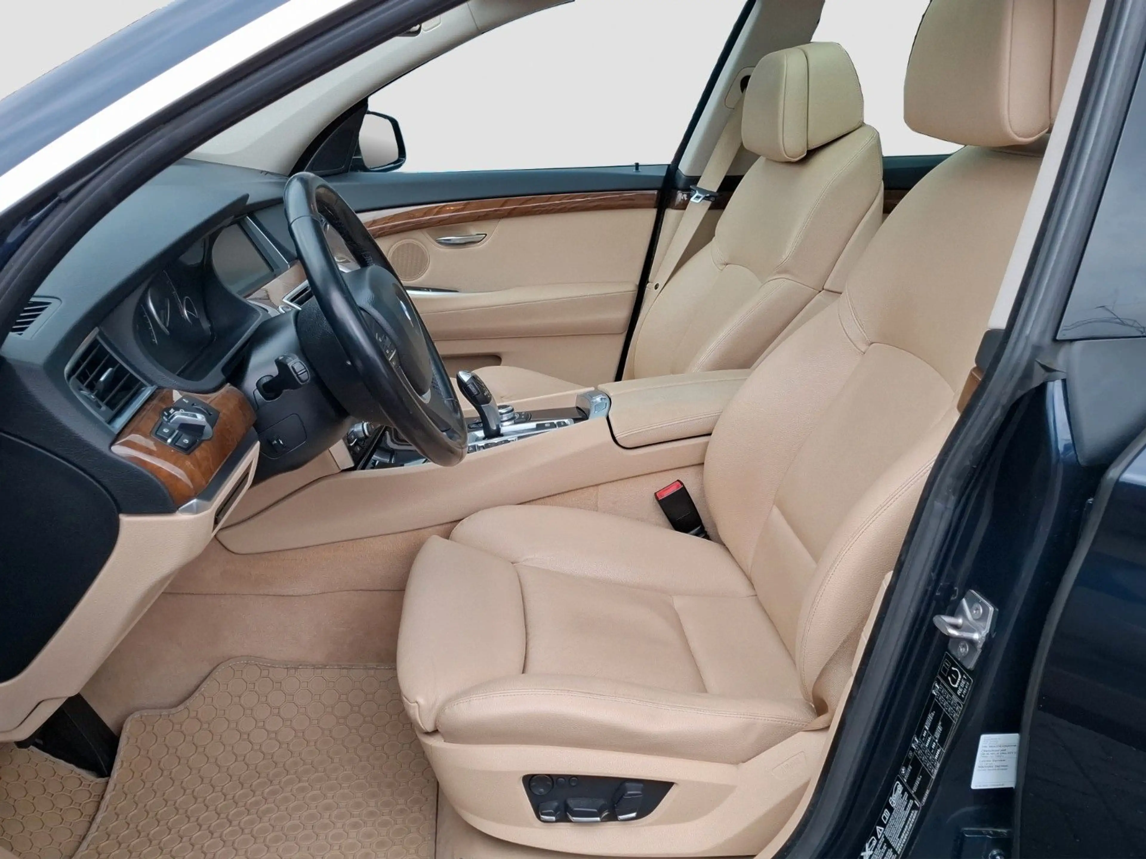 BMW 530 xDrive=SOFT-CLOSE=PANO=STANDHZ — photo 15