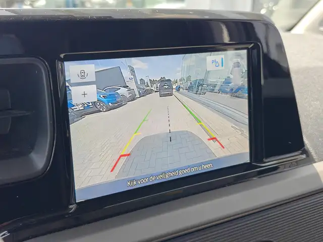 Ford Tourneo Courier view 14