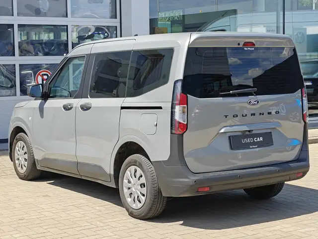 Ford Tourneo Courier view 7