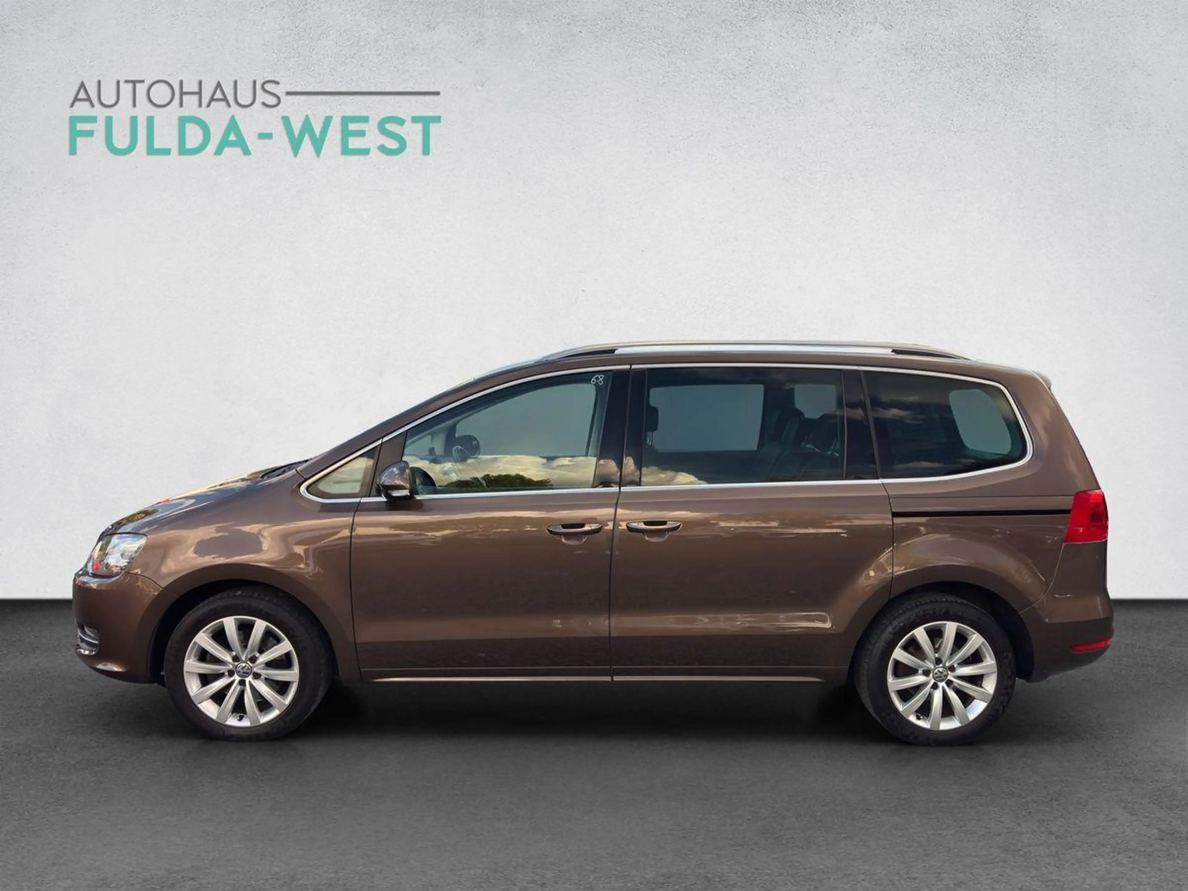 Volkswagen Sharan 1.4TSI Highline Leder Bi-Xenon R-Kamera — photo 3
