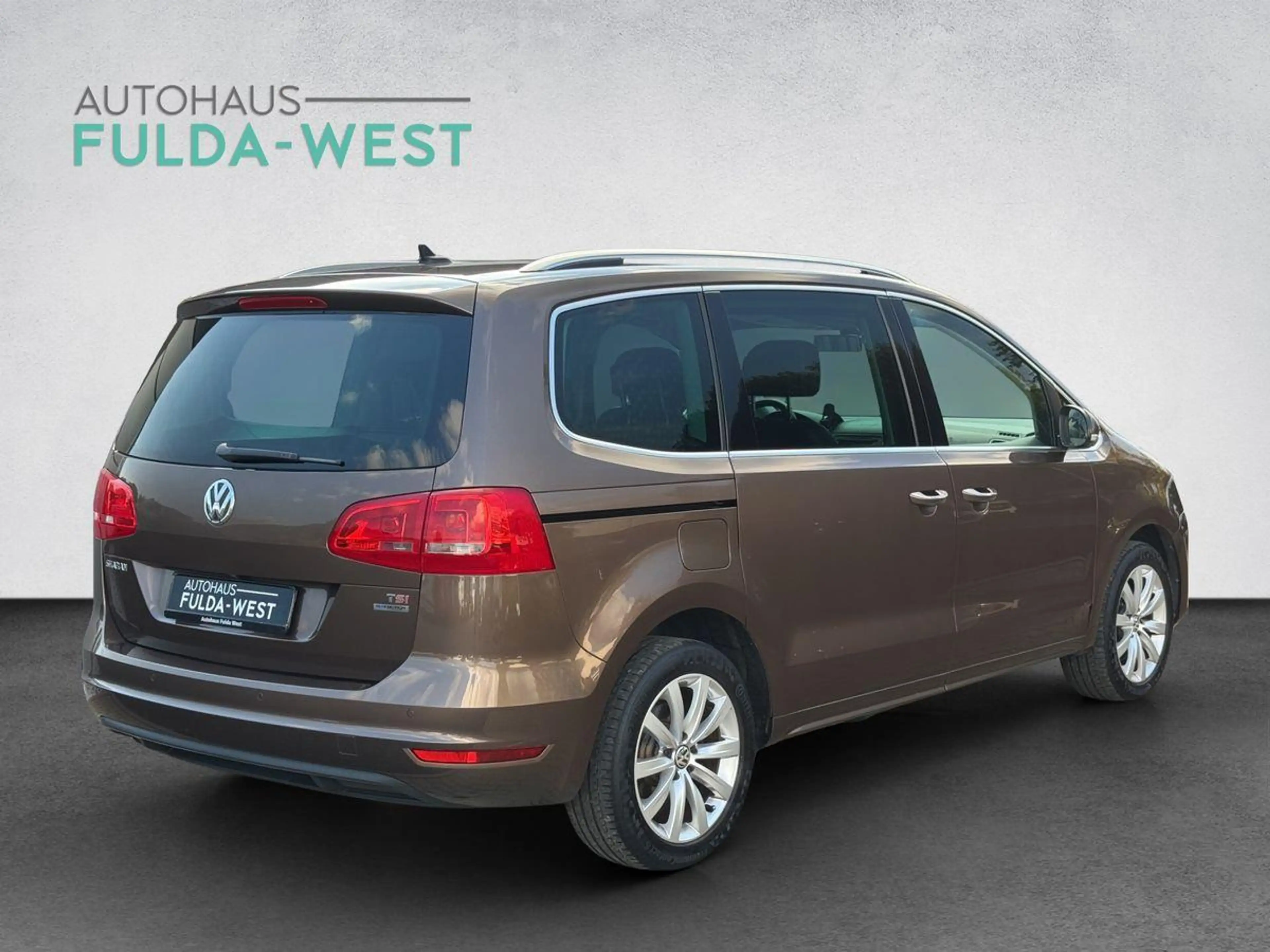 Volkswagen Sharan 1.4TSI Highline Leder Bi-Xenon R-Kamera — photo 5
