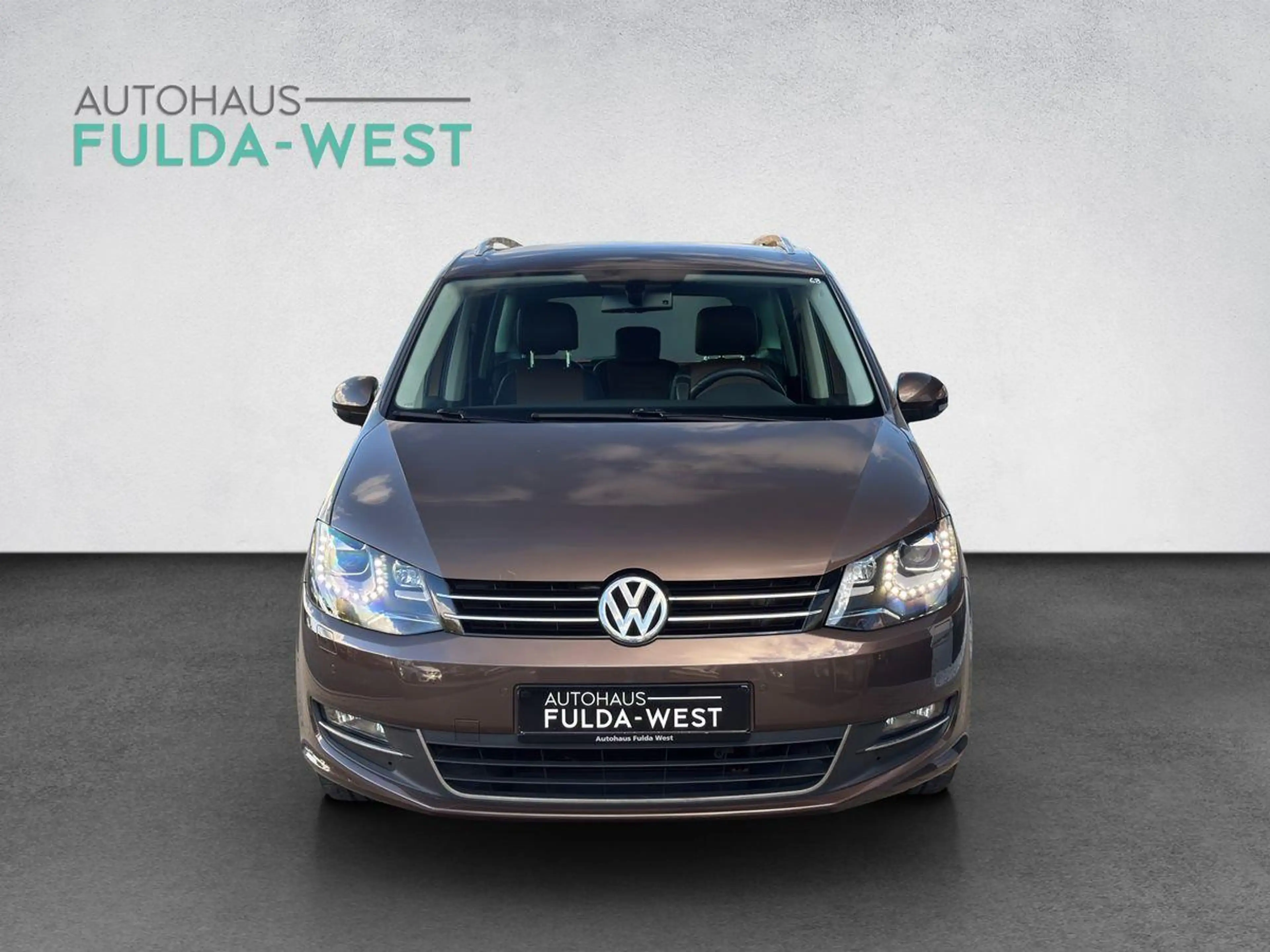 Volkswagen Sharan 1.4TSI Highline Leder Bi-Xenon R-Kamera — photo 6