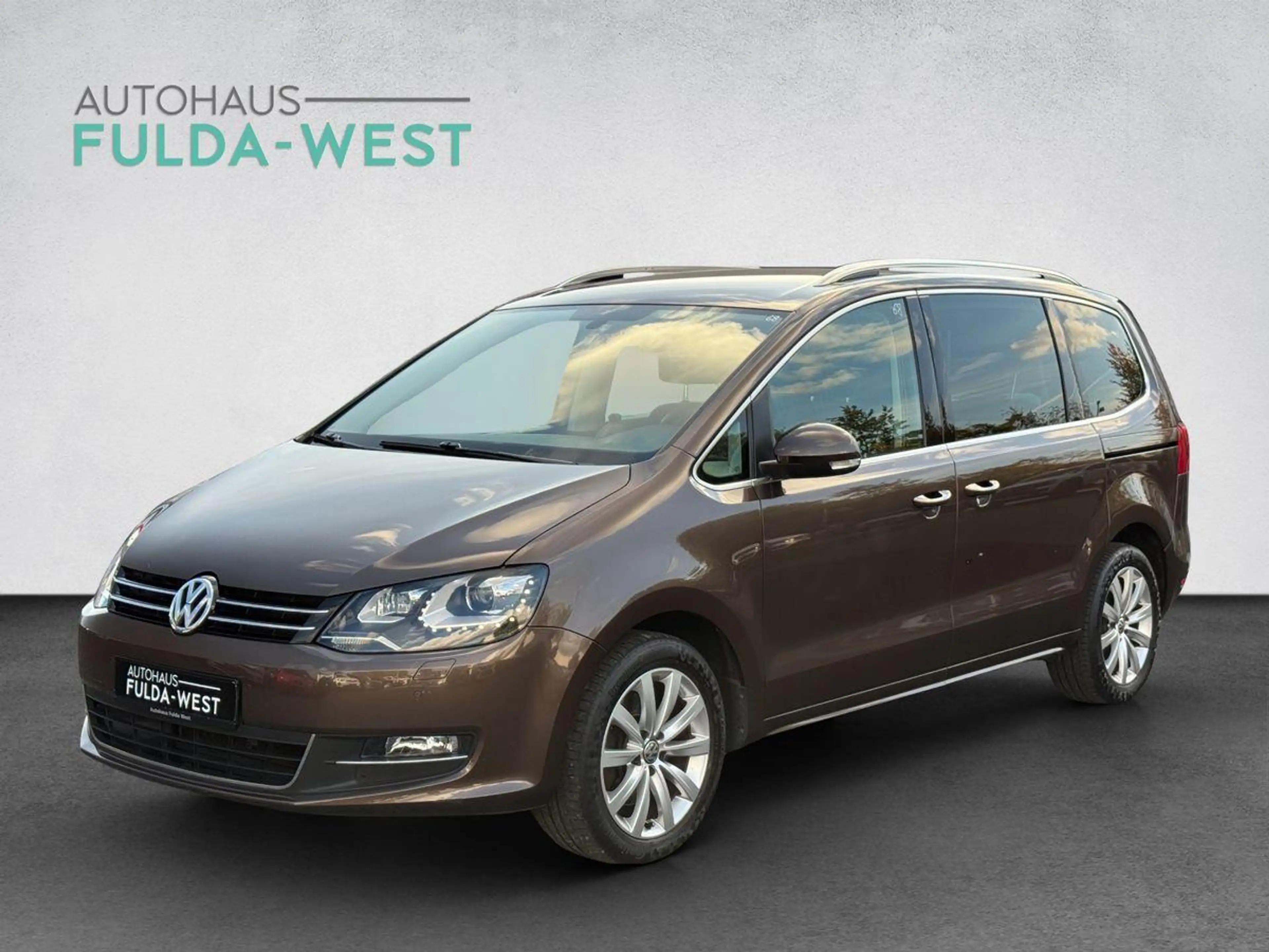 Volkswagen Sharan 1.4TSI Highline Leder Bi-Xenon R-Kamera