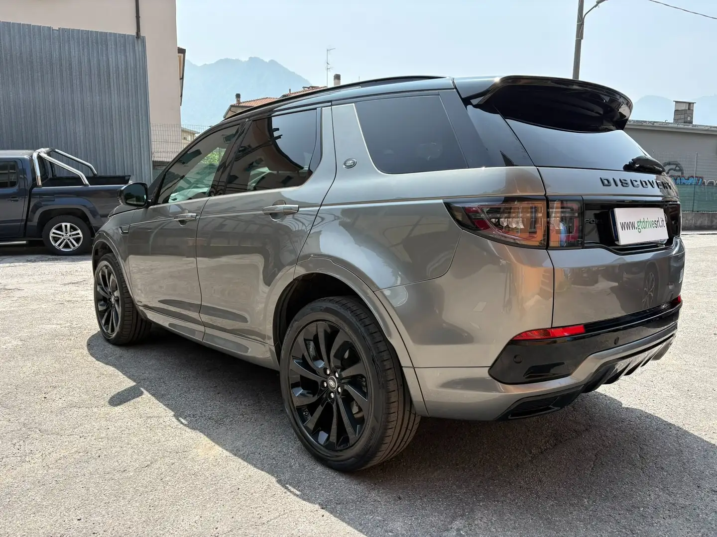 Land Rover Discovery Sport Discovery Sport 2.0si4 mhev R-Dynamic HSE awd Grigio - 2