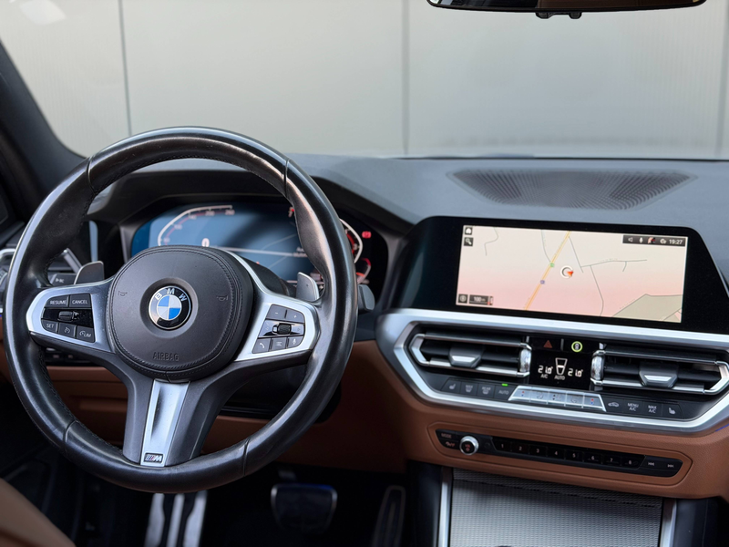 BMW 320 iAS 184cv - Pack M - Freins M - HiFi - Camera — photo 14