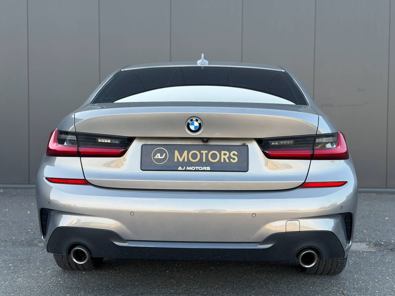 BMW 320 iAS 184cv - Pack M - Freins M - HiFi - Camera — photo 7