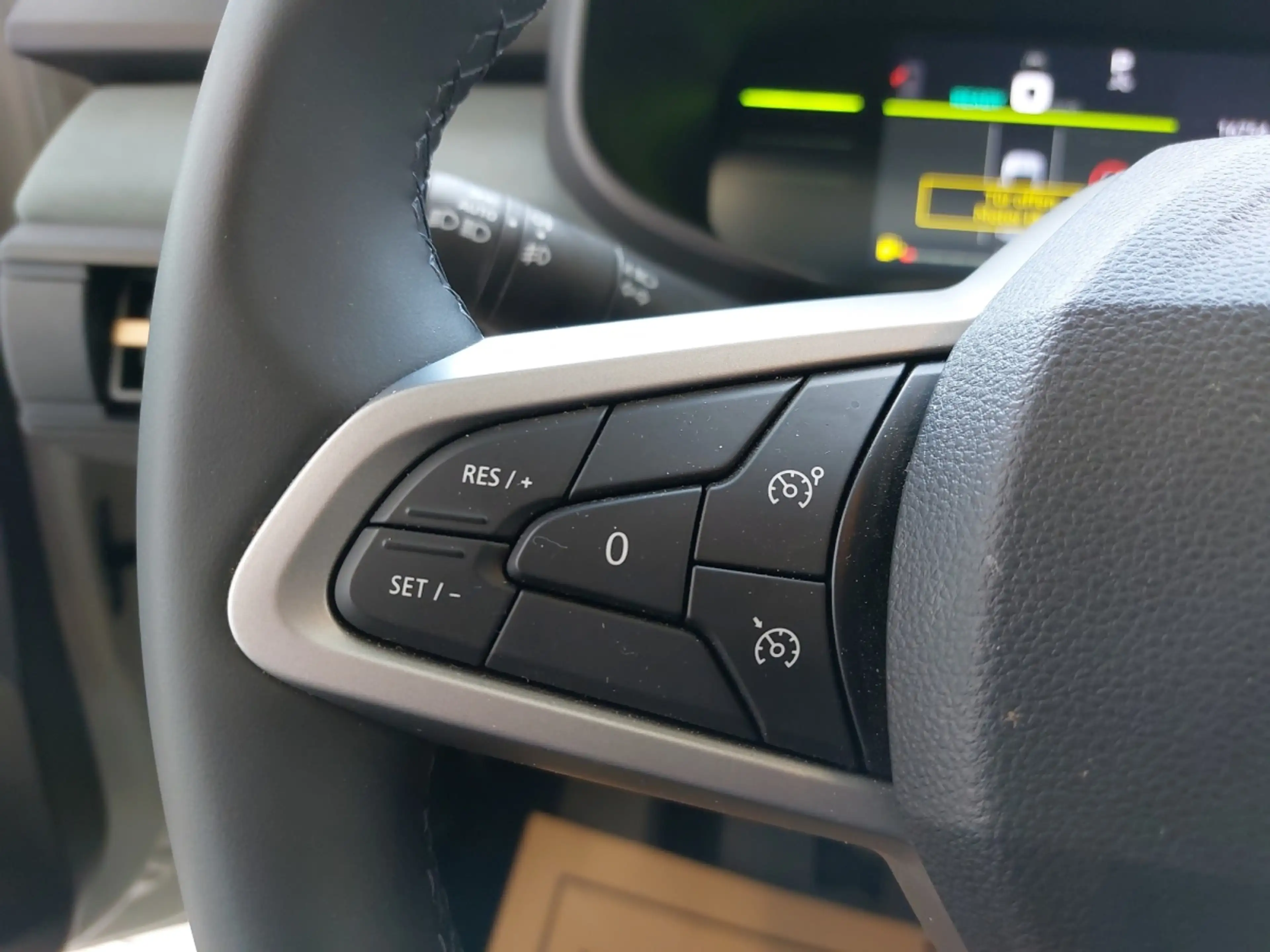 Dacia Jogger Extreme Hybrid 155 7-sitzig Aut. — photo 17
