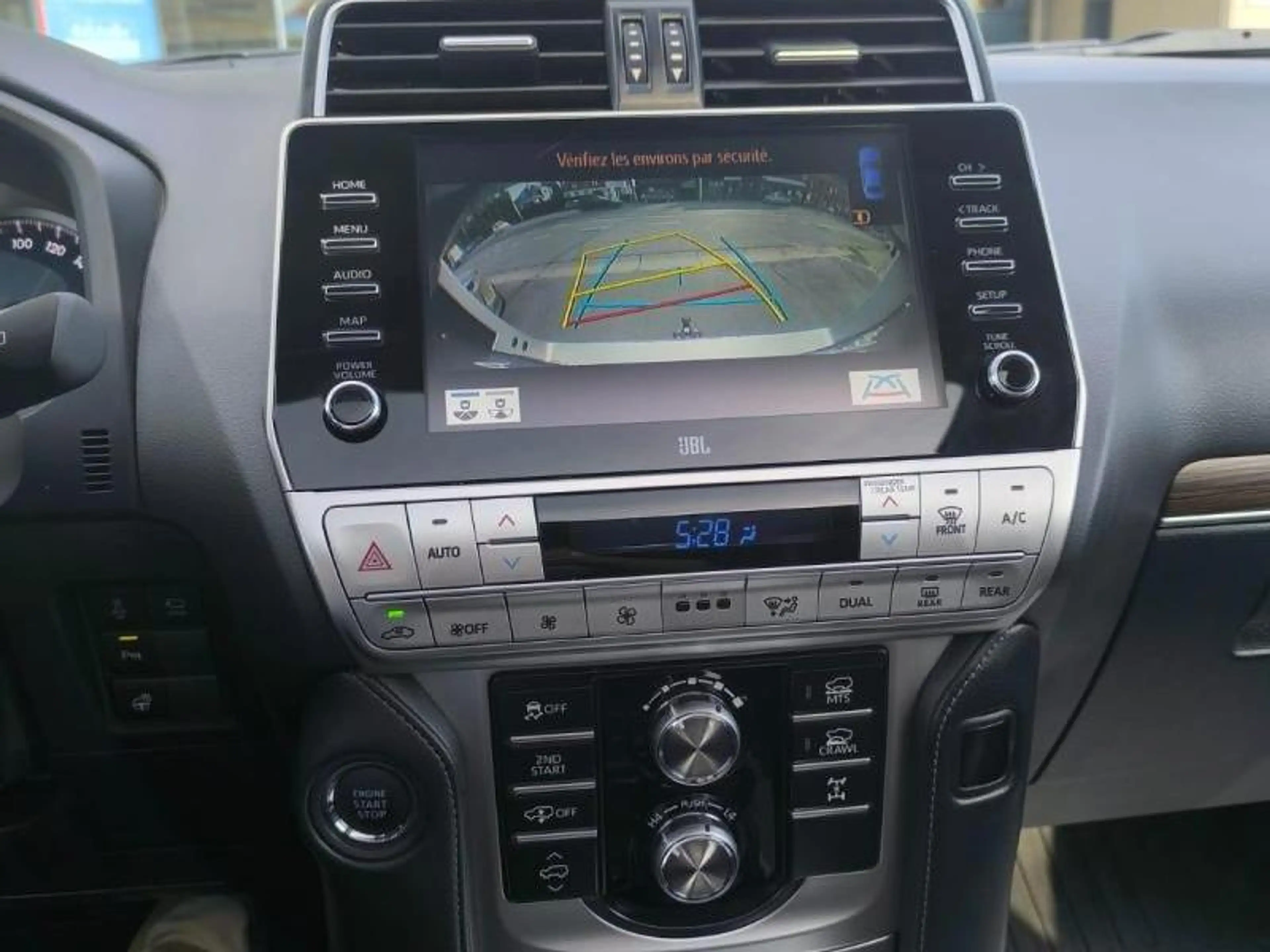 Toyota Land Cruiser Premium — photo 14