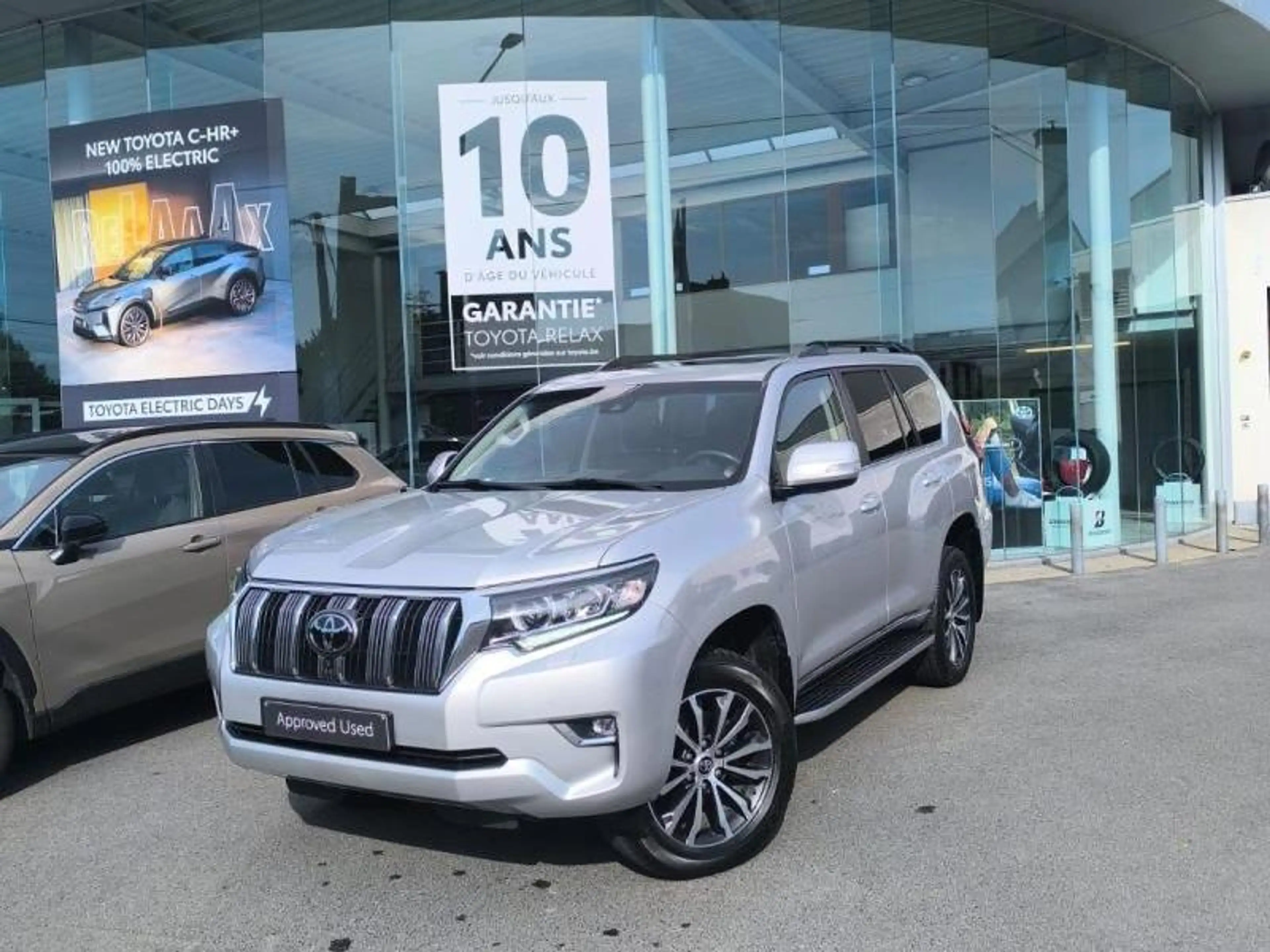 Toyota Land Cruiser Premium — photo 3