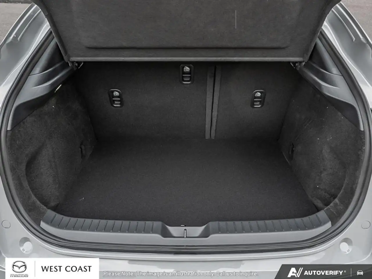 Mazda CX-30 photo Mazda CX-30