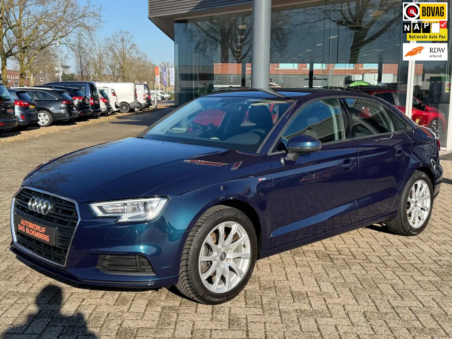 Audi A3 Limousine 30 TFSI Pro Line, Navi, Cruise control, Blau - 1