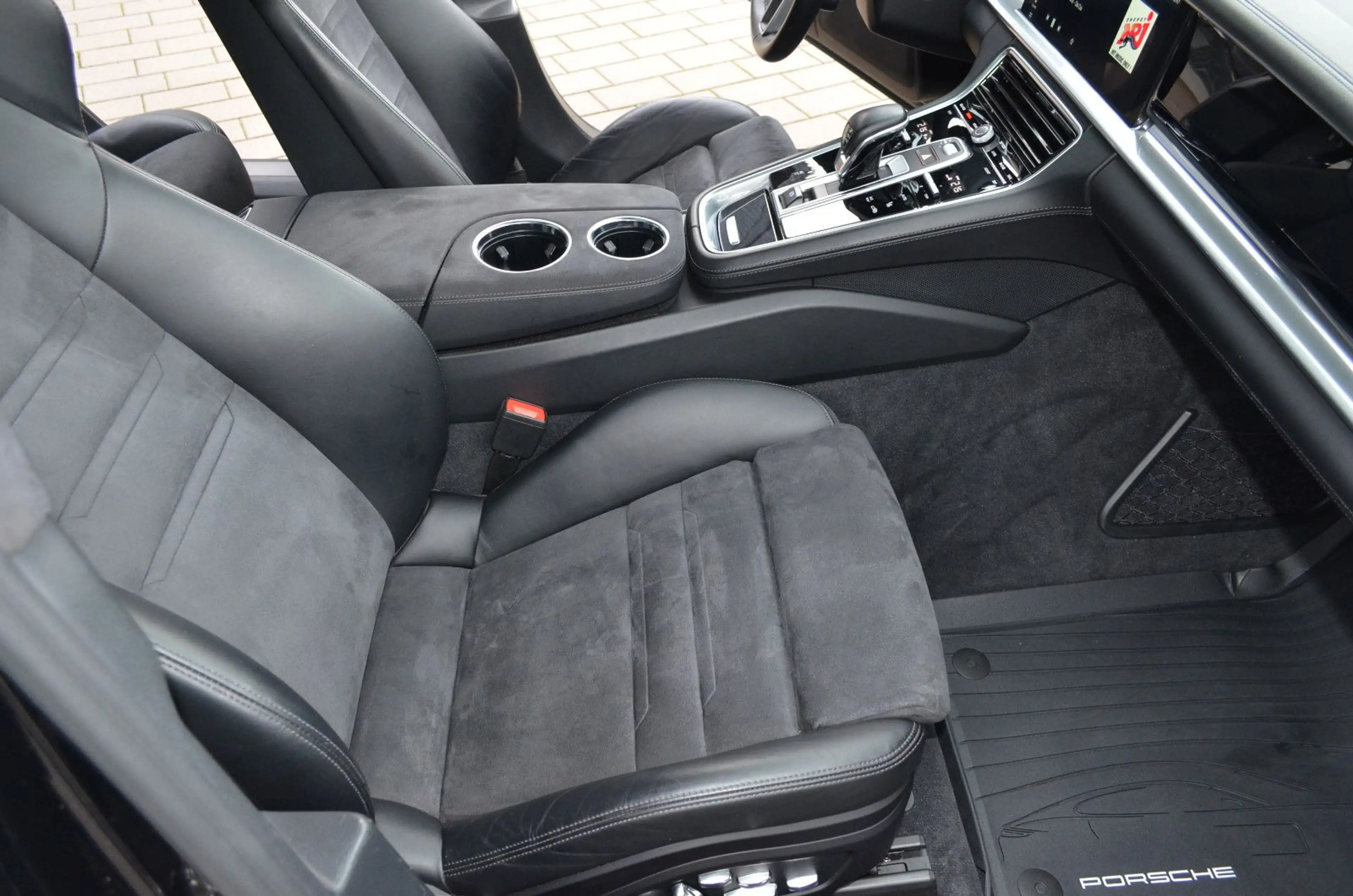 Porsche Panamera Sport Turismo GTS Super Ausstattung — photo 20