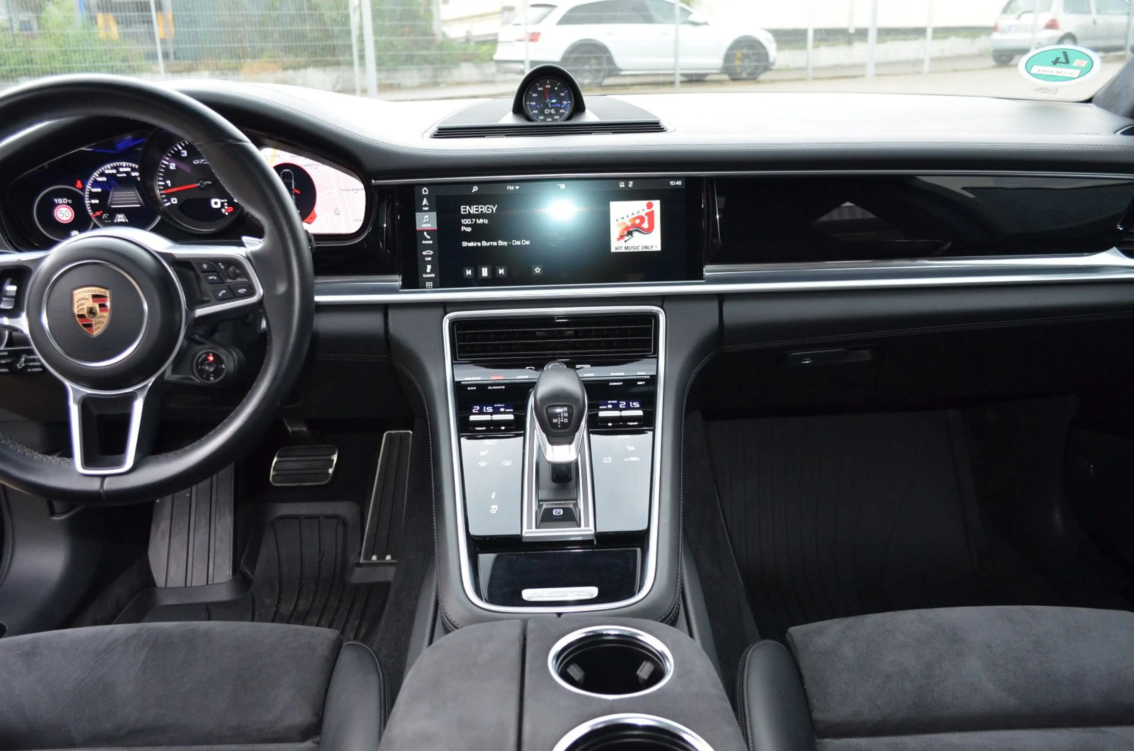 Porsche Panamera Sport Turismo GTS Super Ausstattung — photo 17