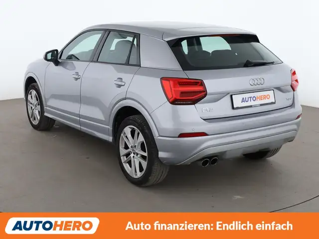 Audi Q2 view 4