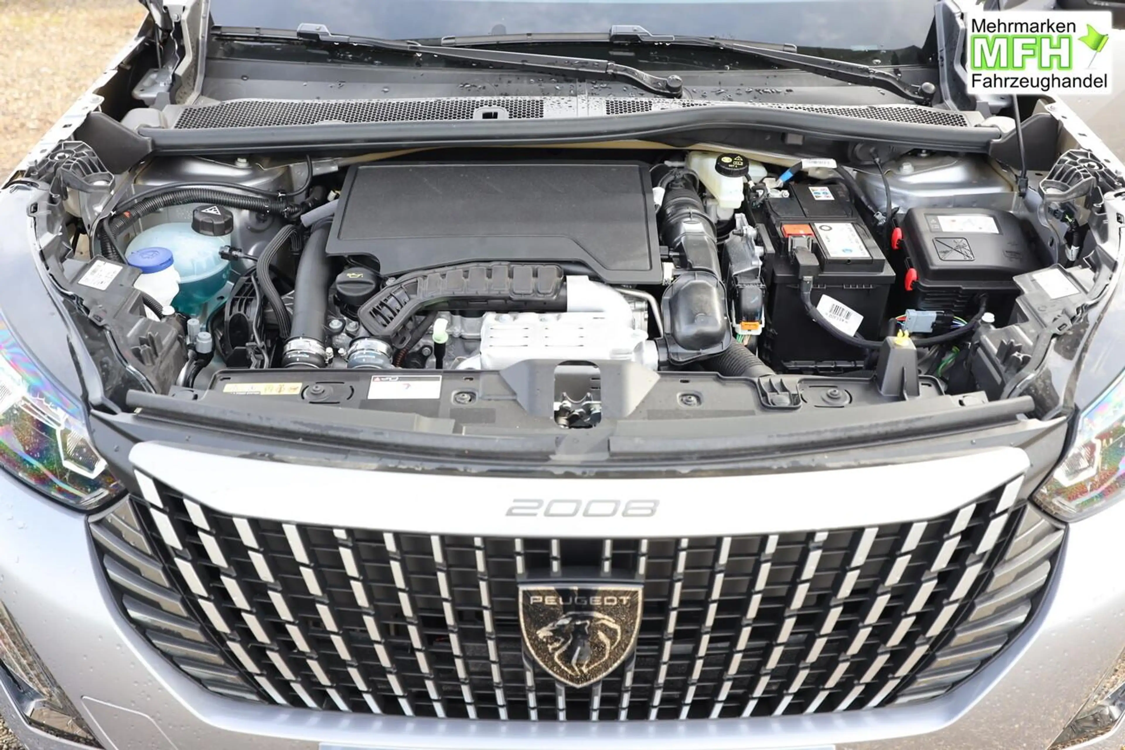 Peugeot 2008 Allure Hybrid Nav Keyl SHZ 2xPDC CarP DigC 100 ... — photo 11
