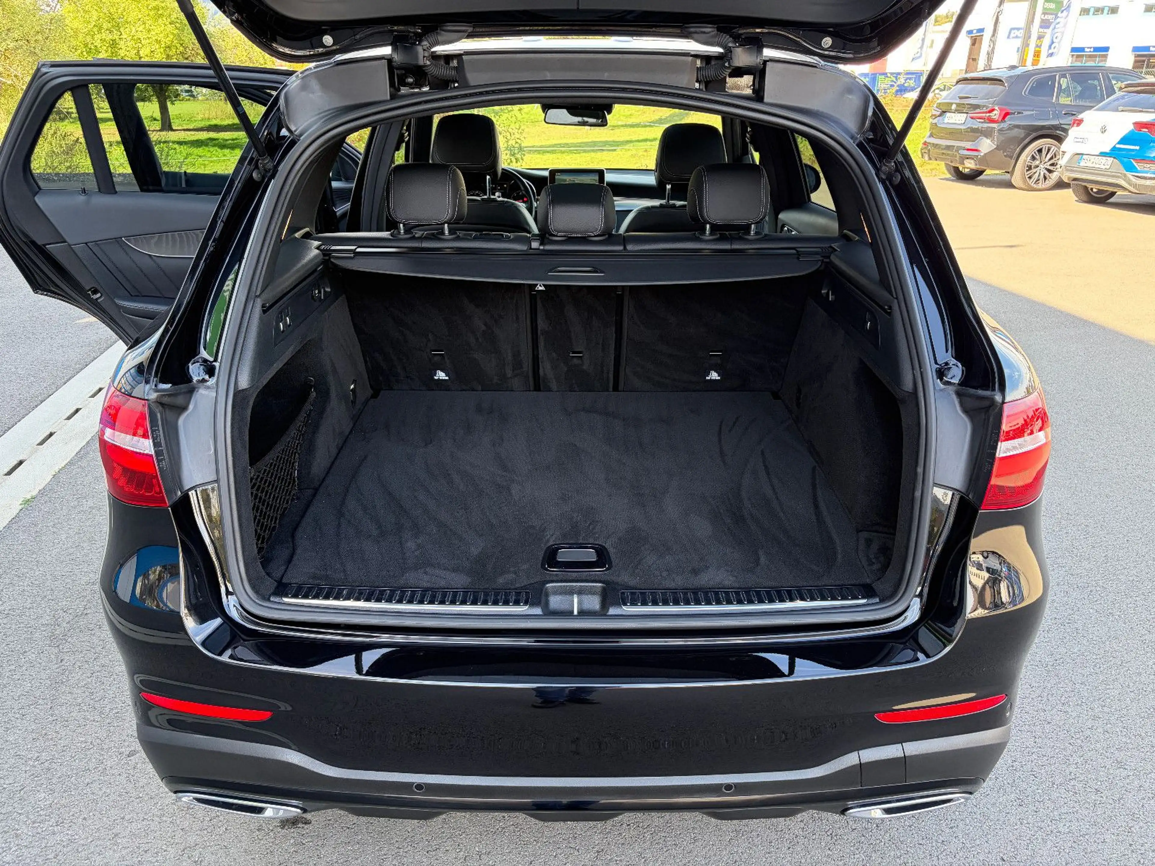 Mercedes-Benz GLC 350 d 4Matic AMG LED NIGHT PANO 360° AHK AIR — photo 27