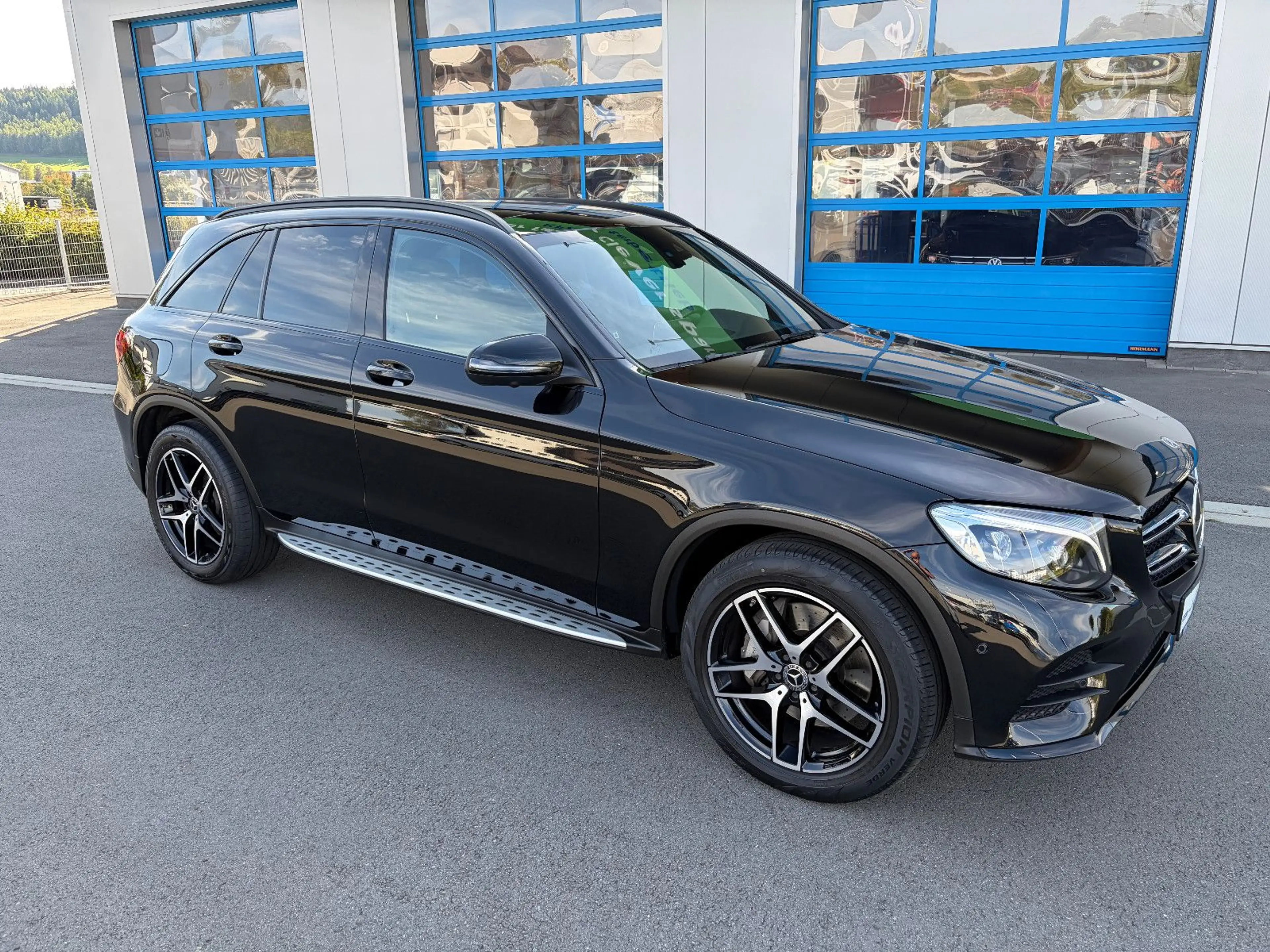 Mercedes-Benz GLC 350 d 4Matic AMG LED NIGHT PANO 360° AHK AIR — photo 4