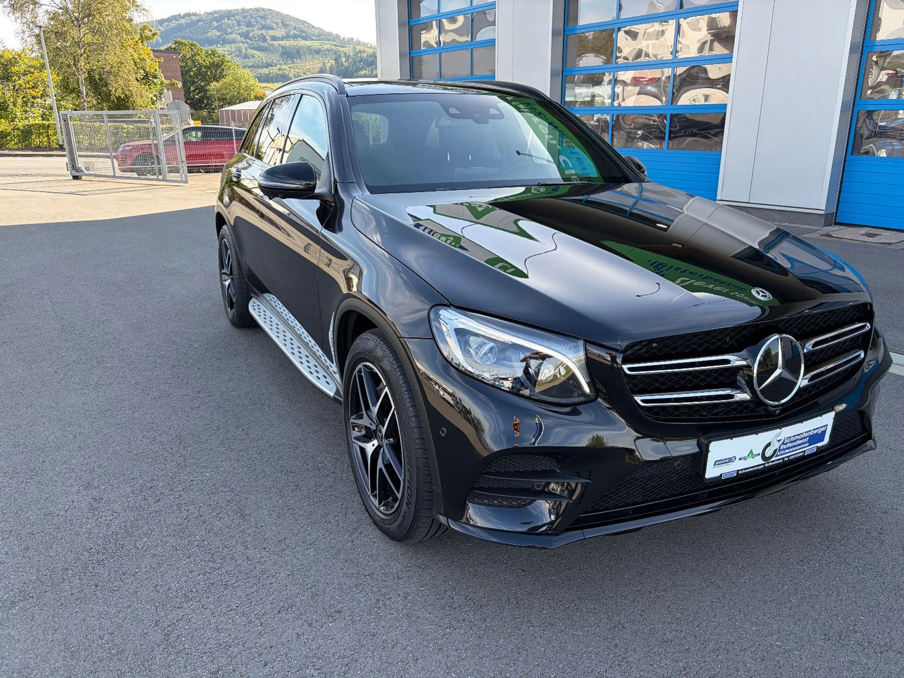 Mercedes-Benz GLC 350 d 4Matic AMG LED NIGHT PANO 360° AHK AIR — photo 3