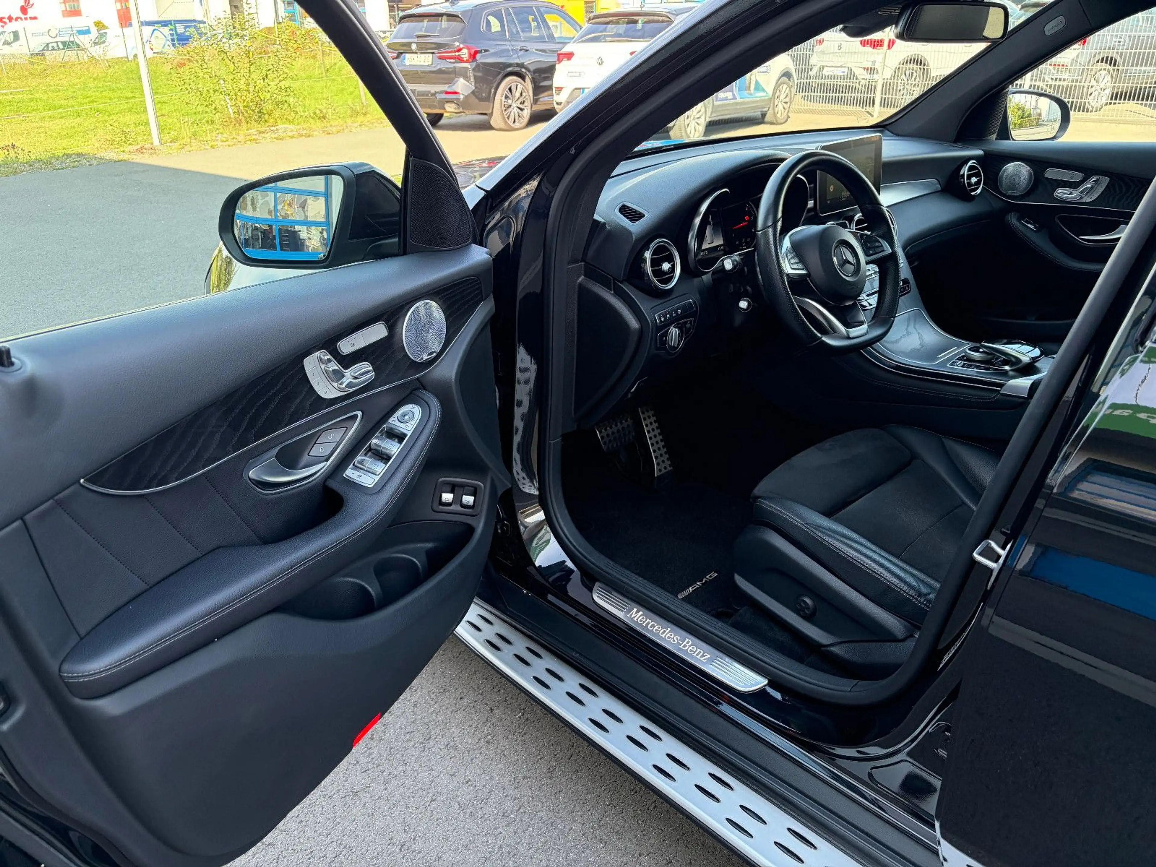 Mercedes-Benz GLC 350 d 4Matic AMG LED NIGHT PANO 360° AHK AIR — photo 16