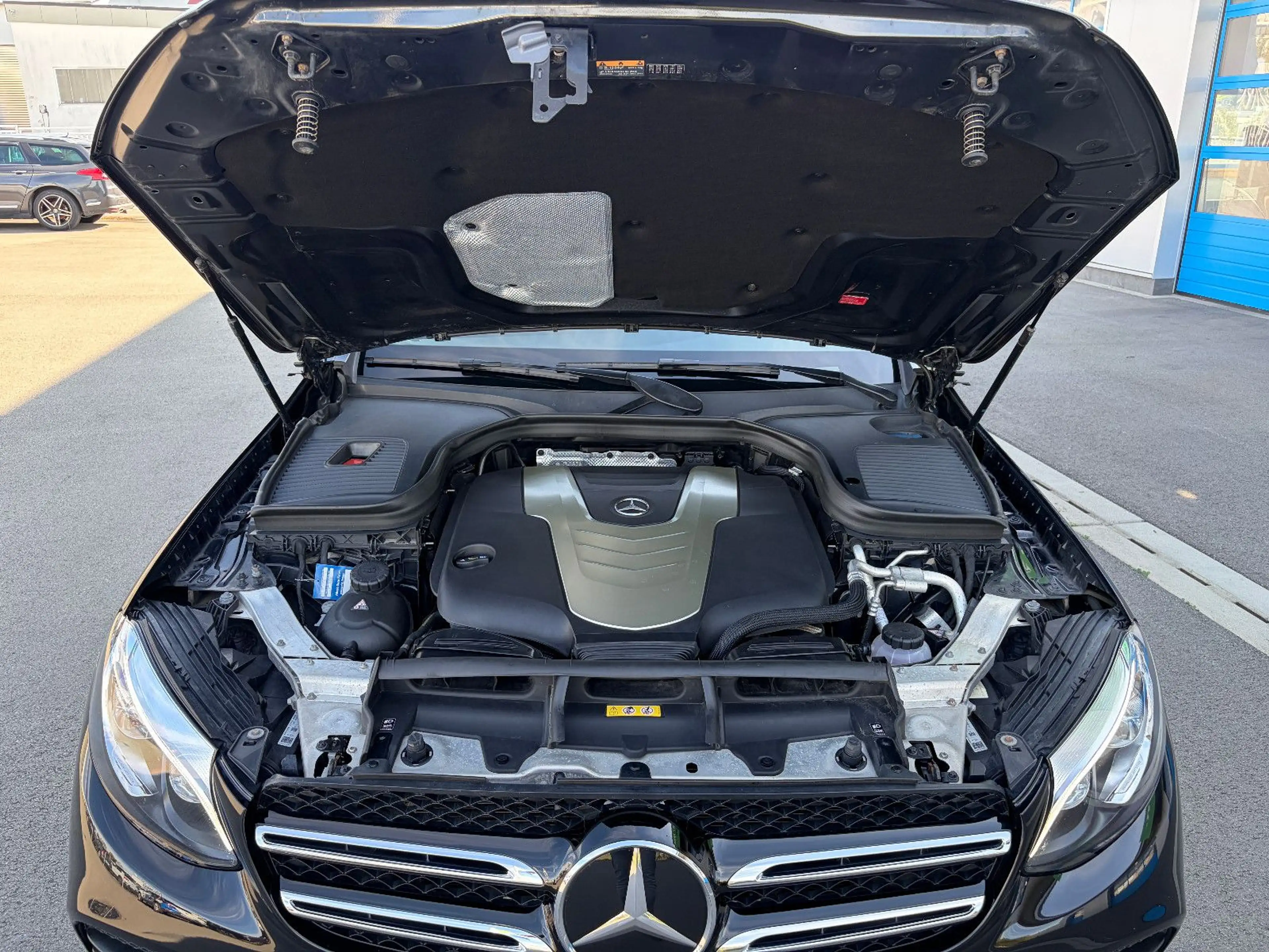 Mercedes-Benz GLC 350 d 4Matic AMG LED NIGHT PANO 360° AHK AIR — photo 46