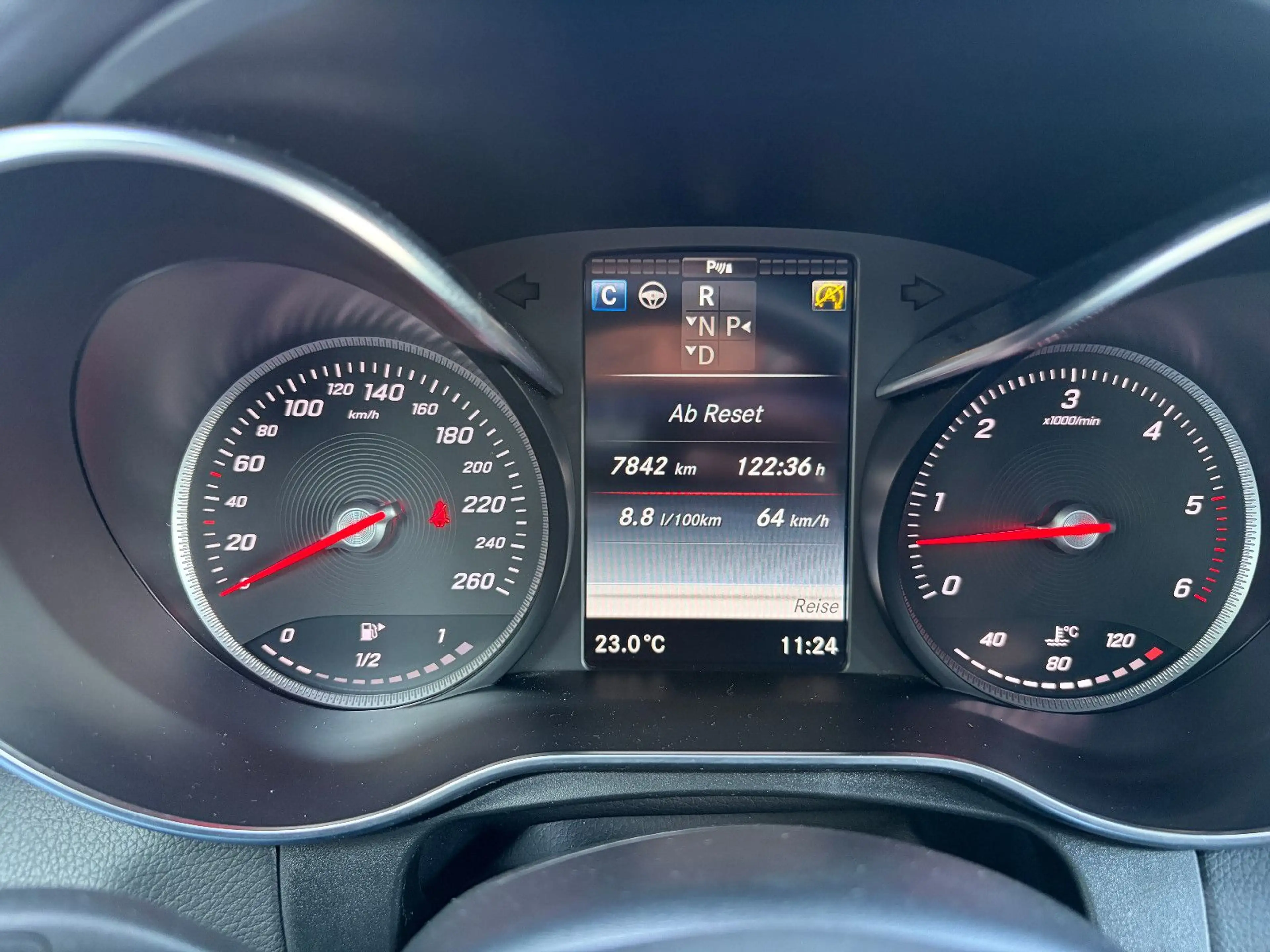 Mercedes-Benz GLC 350 d 4Matic AMG LED NIGHT PANO 360° AHK AIR — photo 41