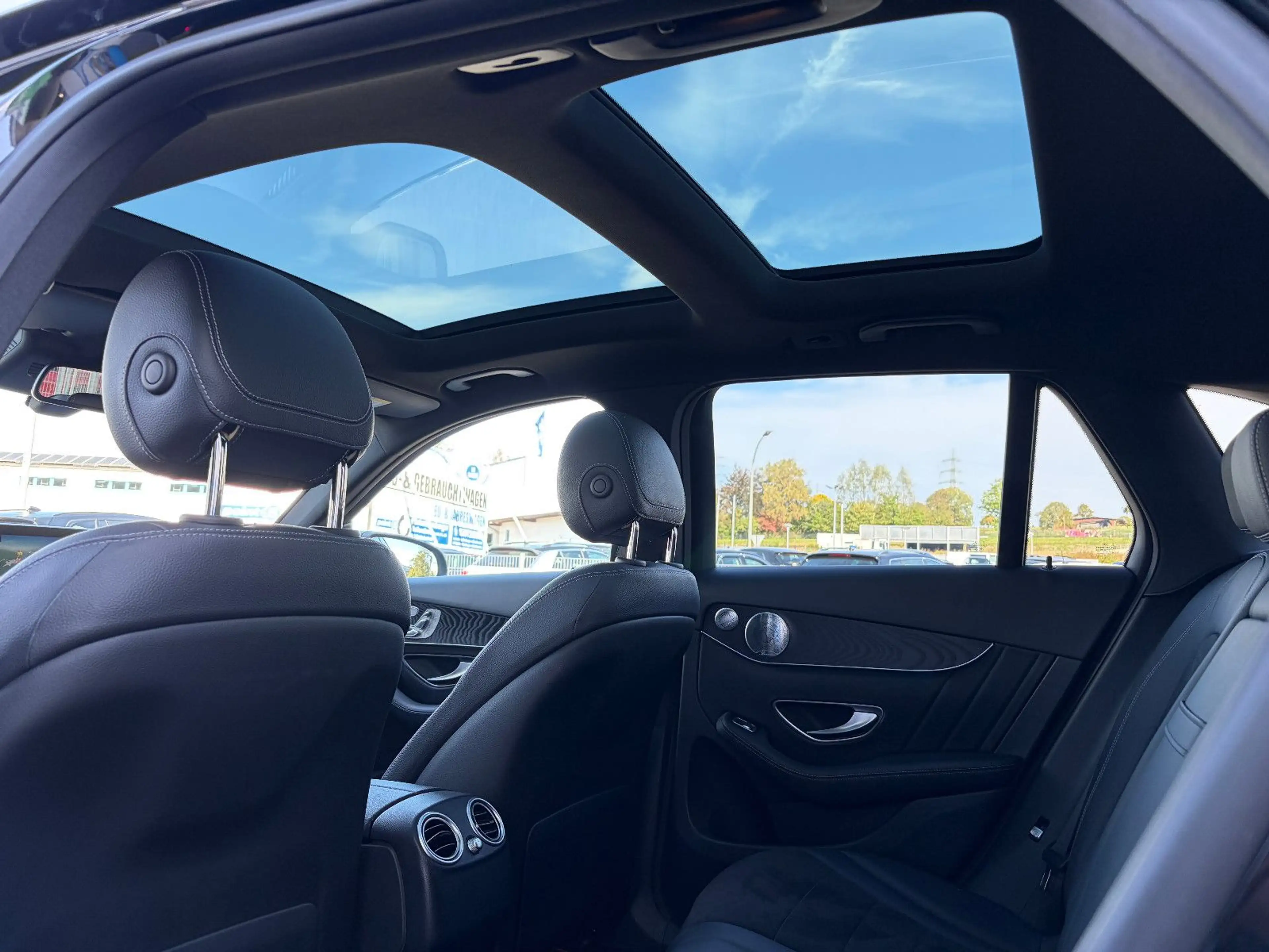 Mercedes-Benz GLC 350 d 4Matic AMG LED NIGHT PANO 360° AHK AIR — photo 25