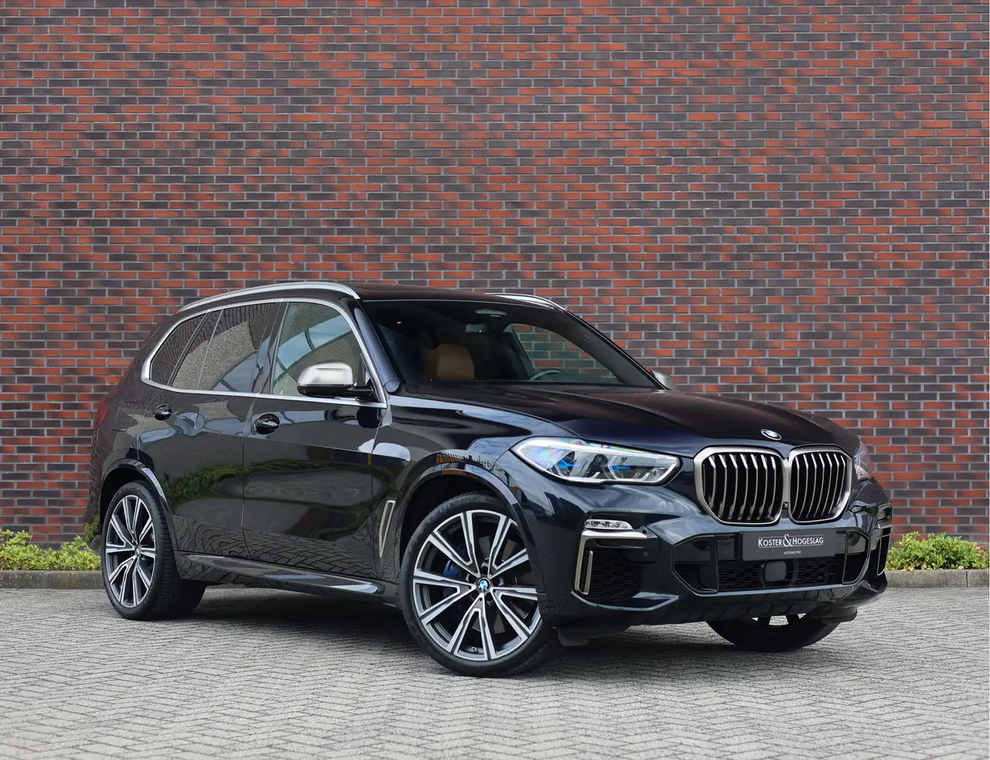 BMW X5 M50d High Executive | Trekhaak - Pano - Entertainm Negru - 1