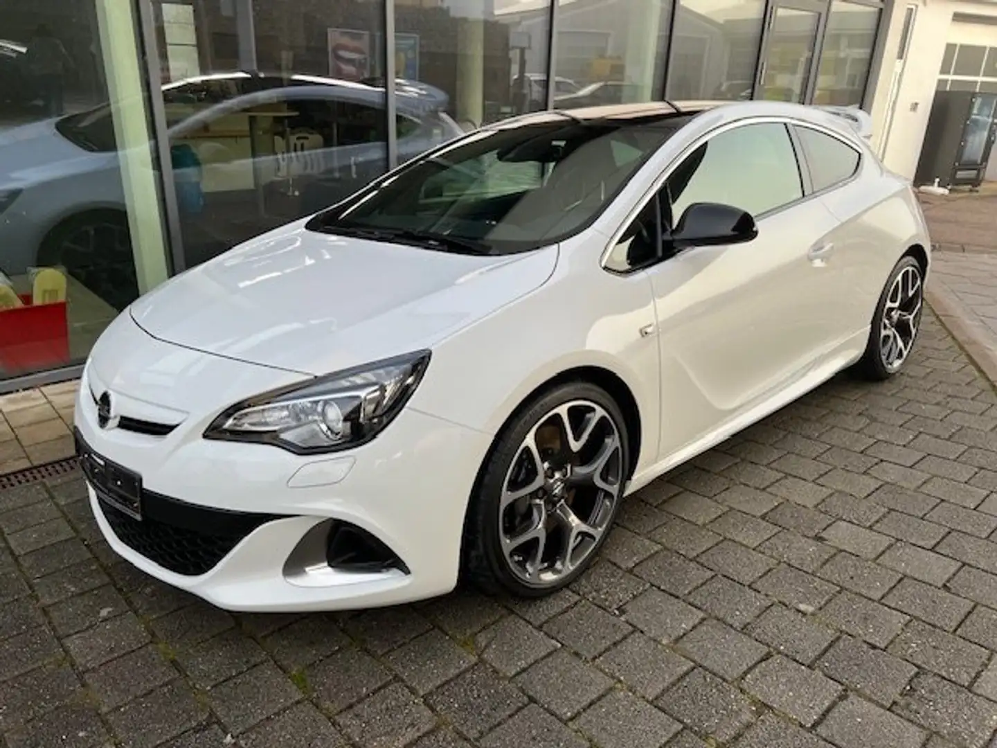 Opel Astra Astra GTC Fließheck  3-Türer OPC Start/Stop Weiß - 1