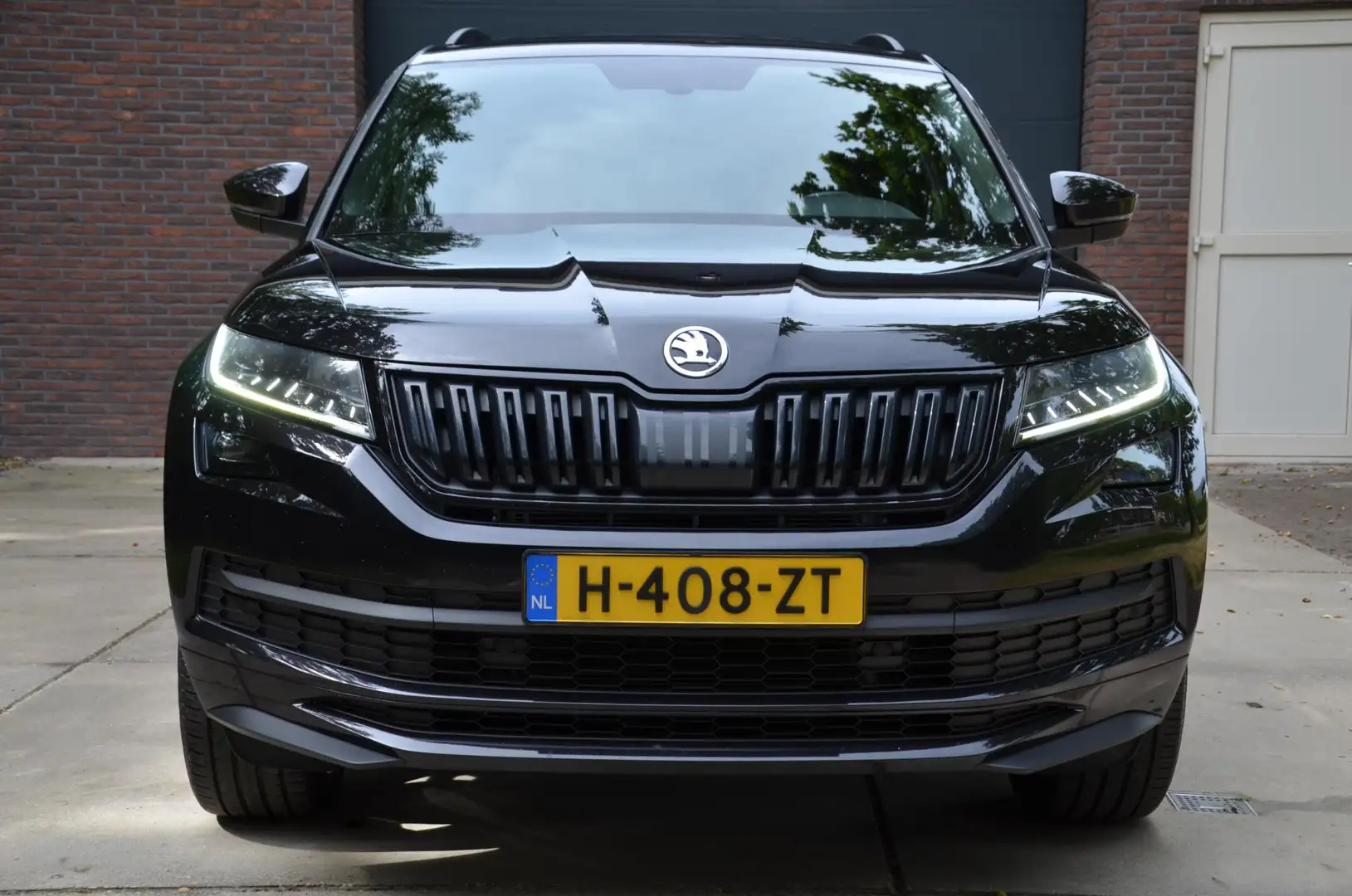 Skoda Kodiaq 1.5 TSI Sportline Business Navi/Led/Ecc/Pdc/Achter Zwart - 2