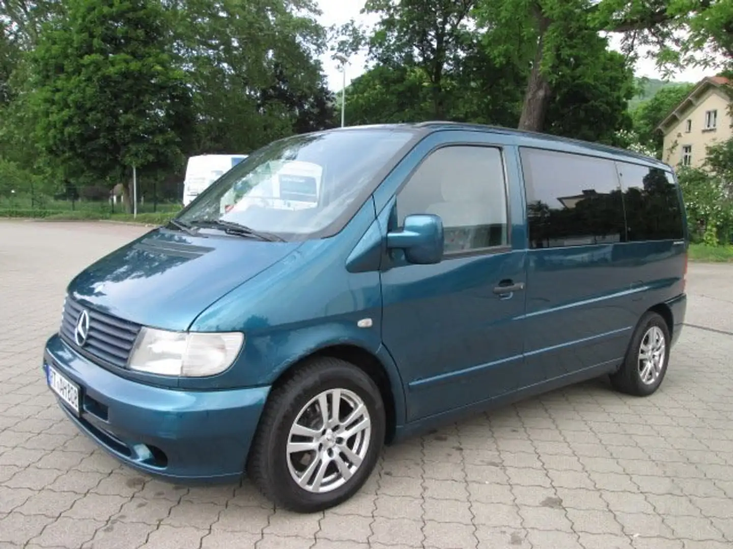 Mercedes-Benz Vito 112 CDI+2.HAND+AUTOMATIK+AHK+6-SITZER Zöld - 1