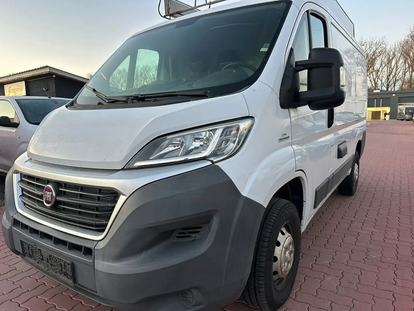 Fiat Ducato 2,0 Kasten L1H1 *NAVI*PDC+Cam*1HAND*AHK Weiß - 2