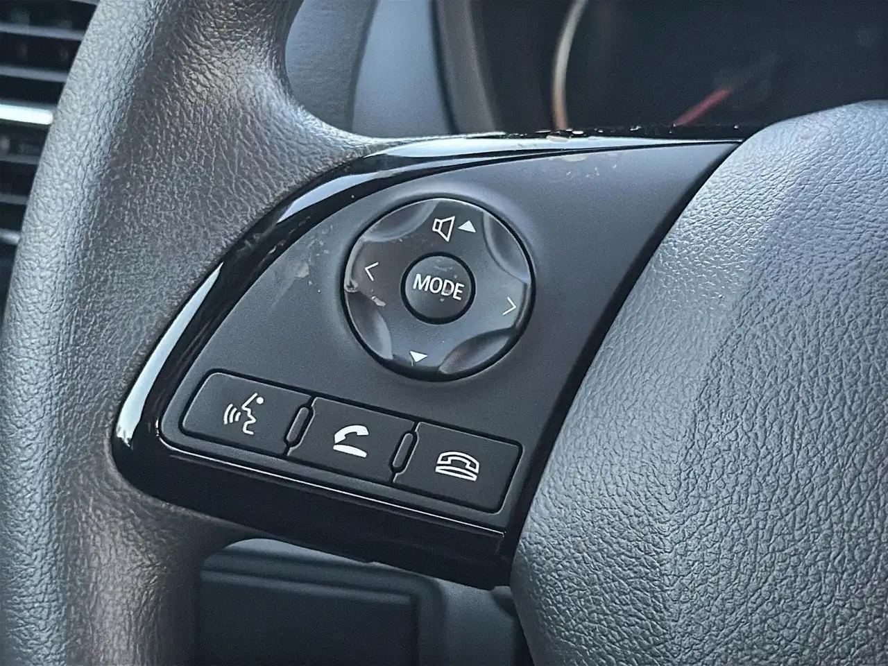 Mitsubishi Eclipse Cross снимка Mitsubishi Eclipse Cross