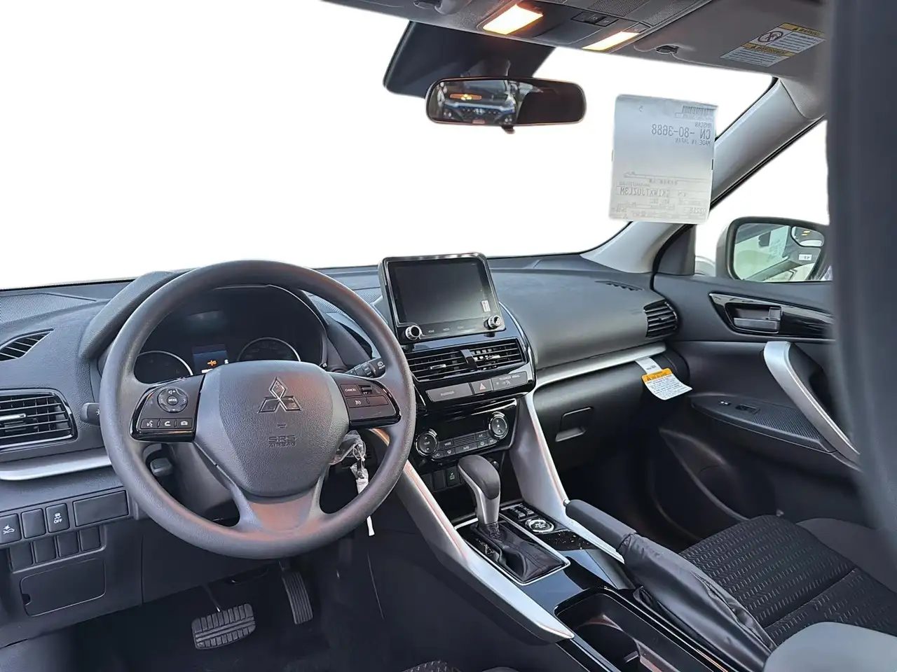 Mitsubishi Eclipse Cross снимка Mitsubishi Eclipse Cross