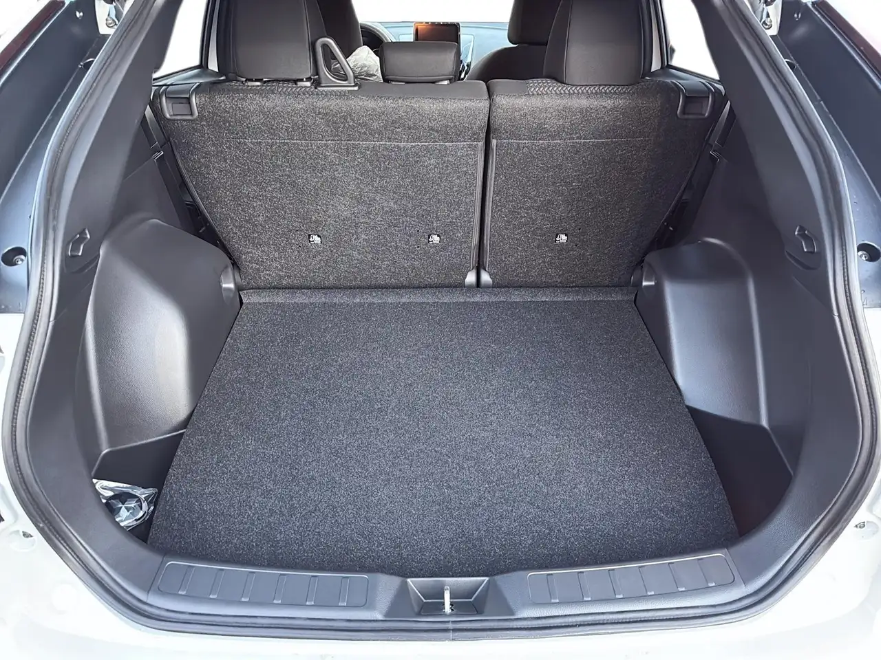 Mitsubishi Eclipse Cross снимка Mitsubishi Eclipse Cross