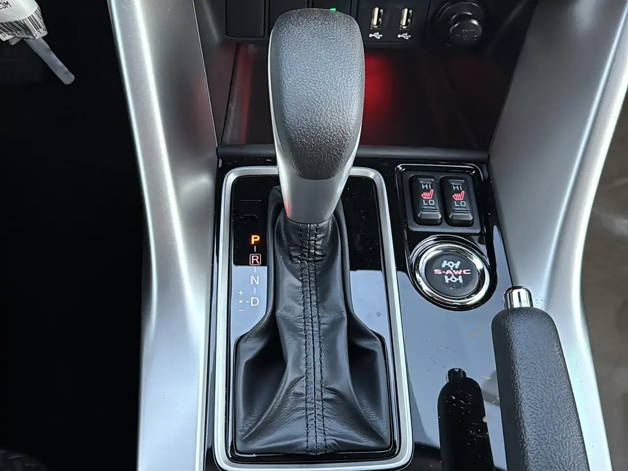 Mitsubishi Eclipse Cross снимка Mitsubishi Eclipse Cross