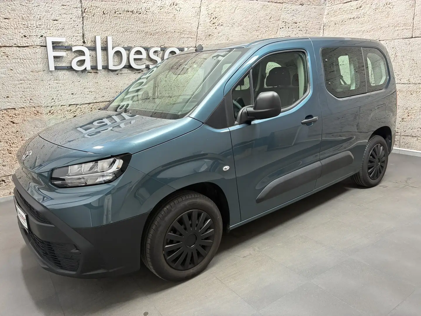 Toyota Proace City Verso L1 1,2 110 Combi Blau - 1