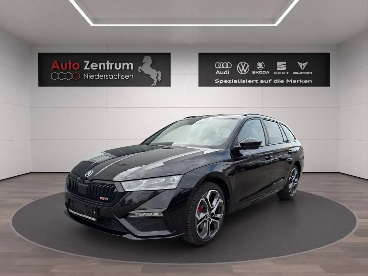 Skoda Octavia 1.4 TSI iV RS Carbon Paket-Reise MATRIX Vollausst. Schwarz - 2