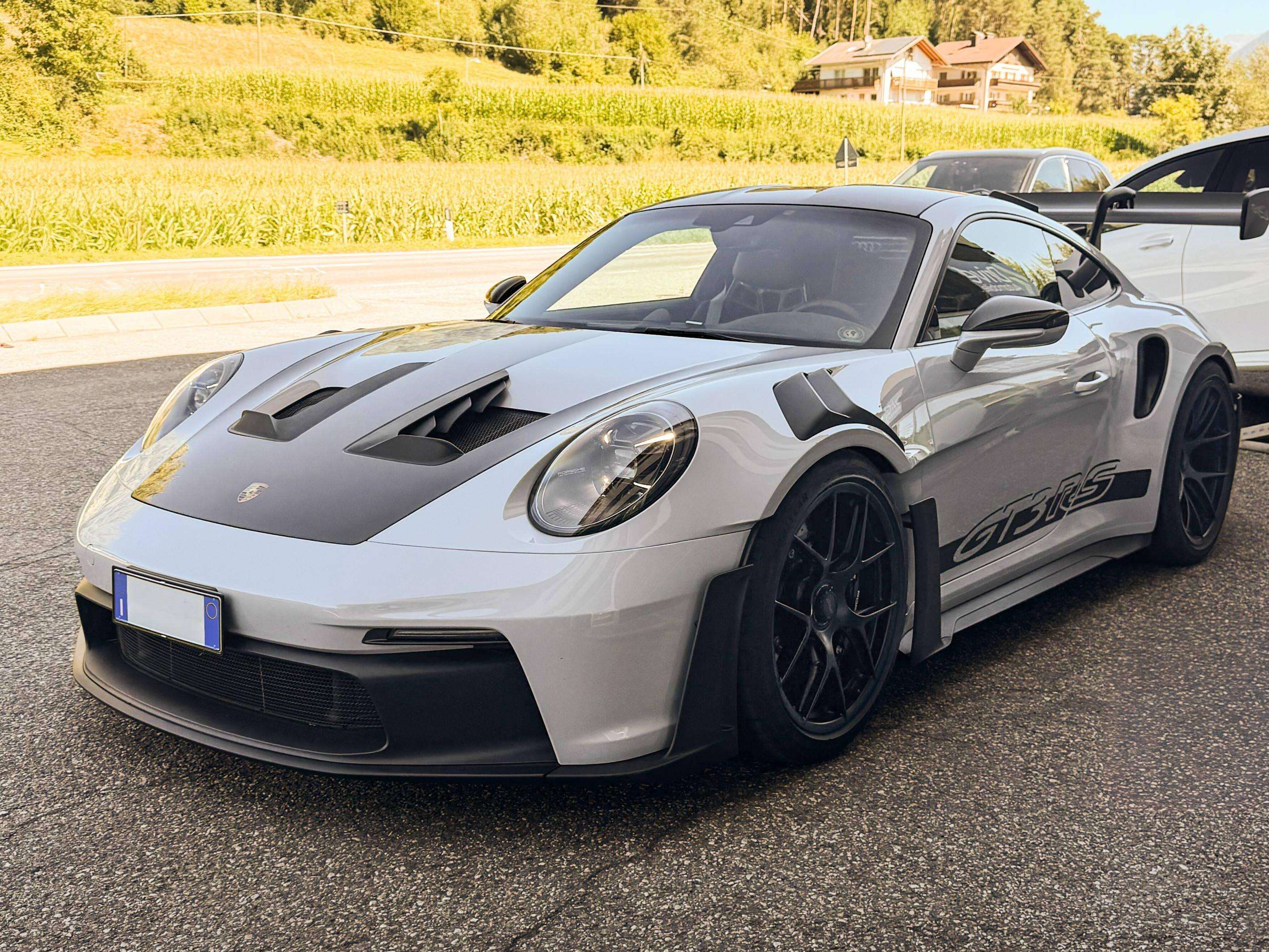Porsche 992