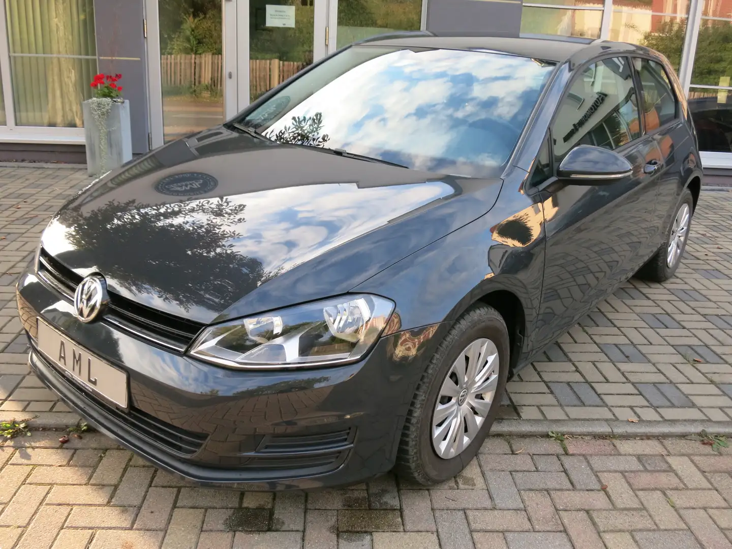 Volkswagen Golf Trendline BMT 1.HAND SCHECKHEFTGEPFLEGT TÜV NEU Grau - 1