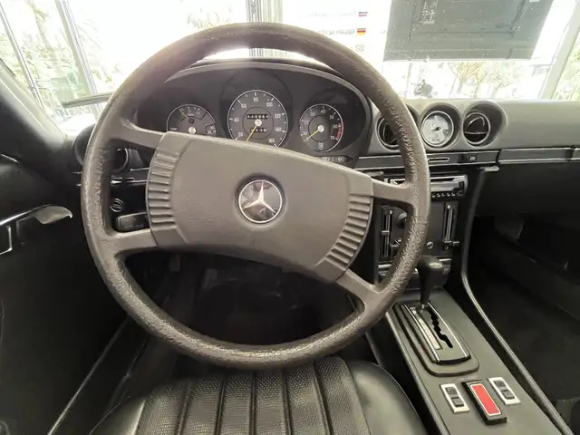 Mercedes-Benz 450 view 15