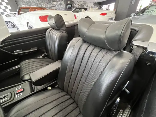 Mercedes-Benz 450 view 13