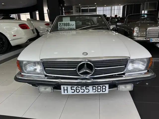 Mercedes-Benz 450 view 3