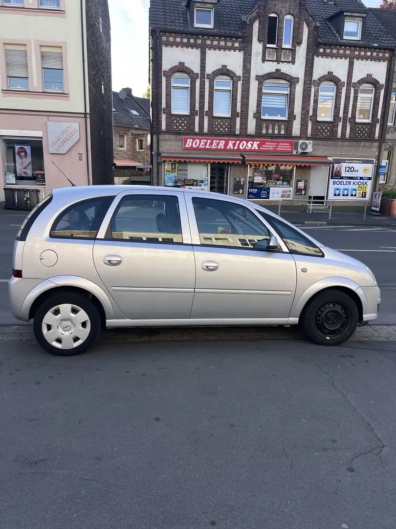 Opel Meriva HU neu bis 05/27 Grau - 2