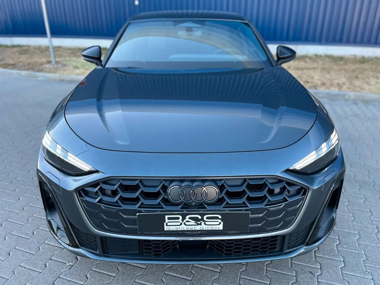 Audi A5 Limousine TDI 150 Kw S line ACC,360,LED Grau - 2
