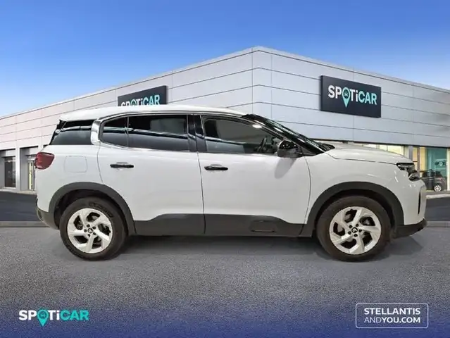 Citroen C5 Aircross view 4