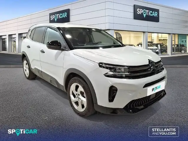 Citroen C5 Aircross view 3