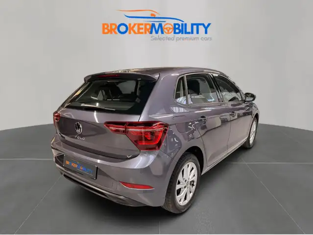 Volkswagen Polo view 5