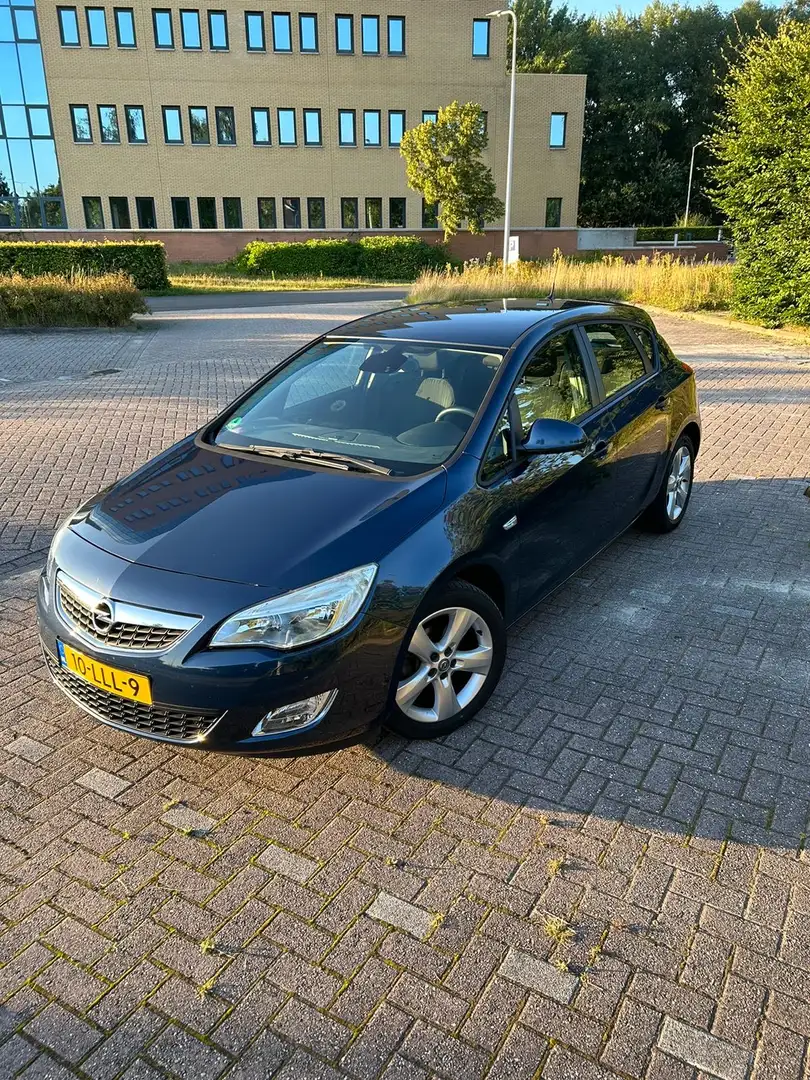 Opel Astra 1.6 Edition Blauw - 1