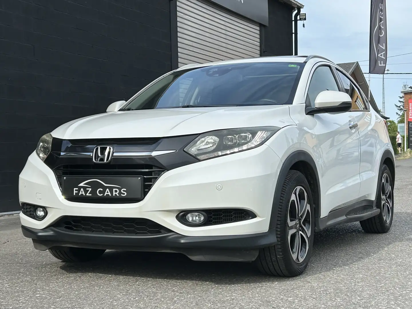 Honda HR-V 1.6 D-TEC Executive * LED + CUIR + GPS + CAMERA * Wit - 1