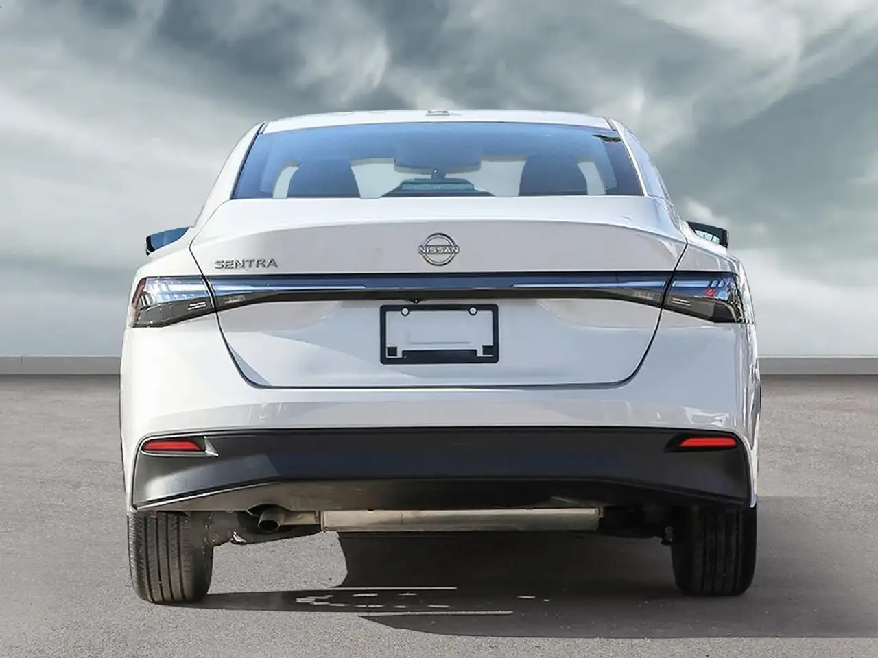 Nissan Sentra снимка Nissan Sentra